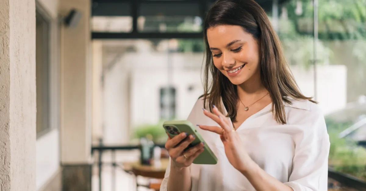 Beyond Chat Support: How AI Voice Agents Are Revolutionizing Shopify Customer Service